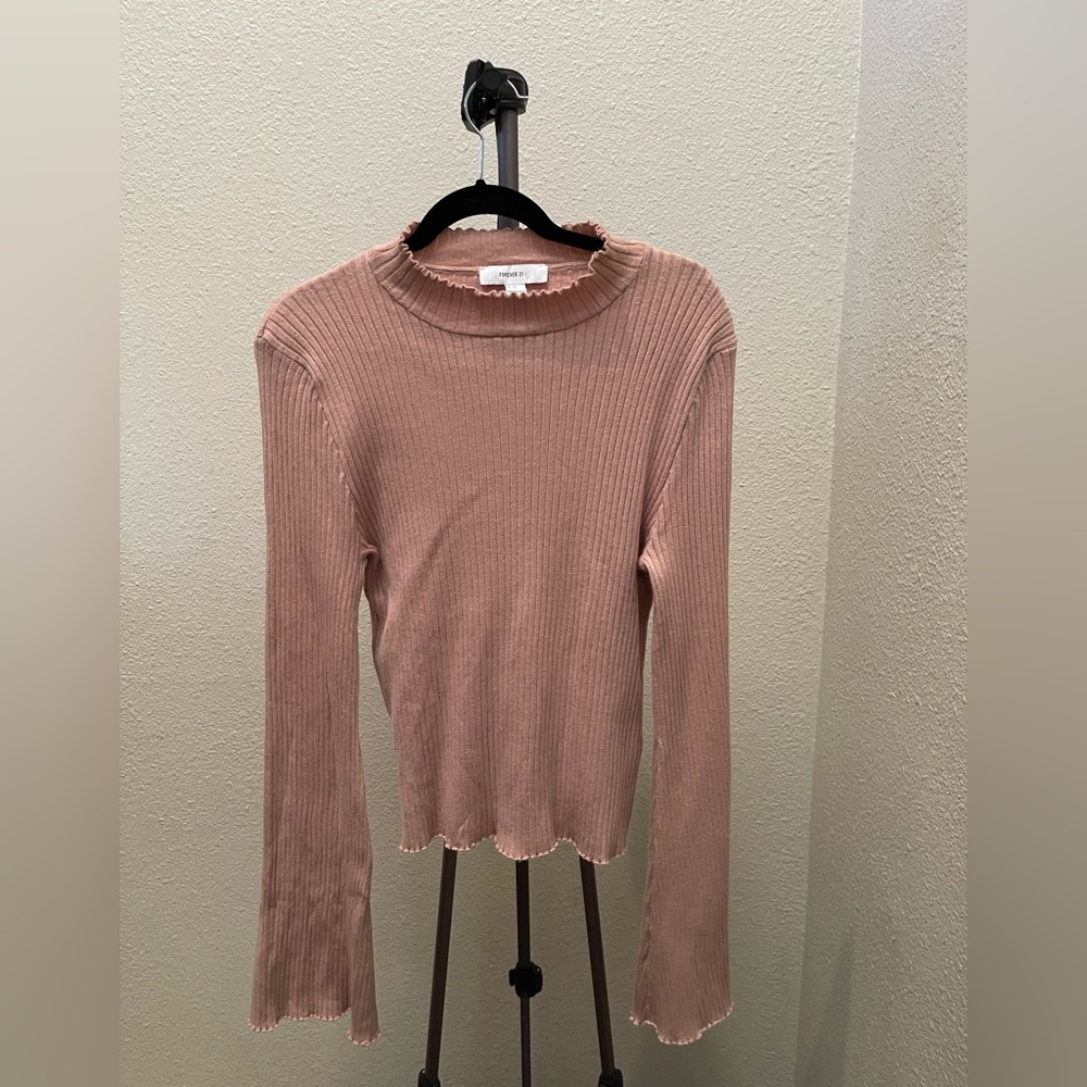 Muted pink sweater size 3X